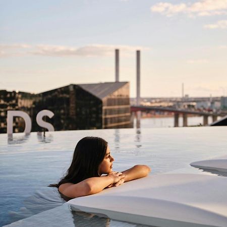 Melbourne Marriott Hotel Docklands Exteriér fotografie Skyline pool