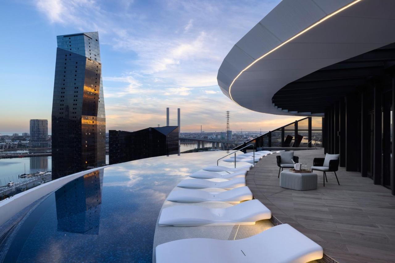 Melbourne Marriott Hotel Docklands Exteriér fotografie Skyline pool